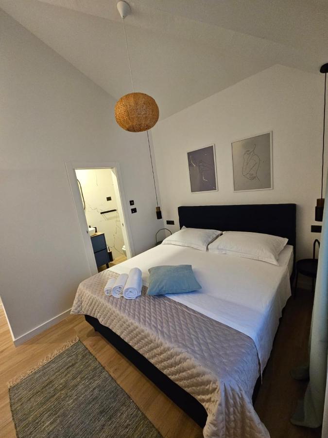 Villa Lux Apartments Rogoznica  Buitenkant foto